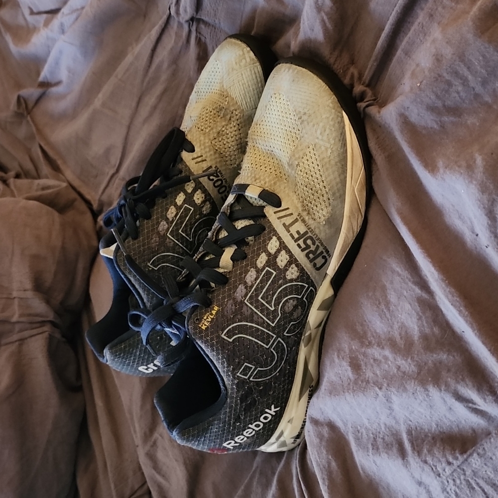 Reebok Nano 05 Crossfit workout shoes size 9